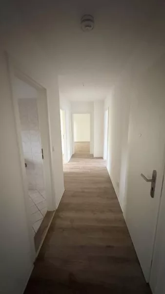 Vierraumwohnung in der Portitzer Siedlung - Flur (28018)