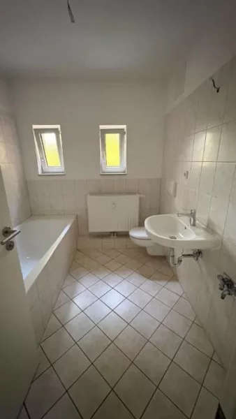 Vierraumwohnung in der Portitzer Siedlung - Bad (28019)