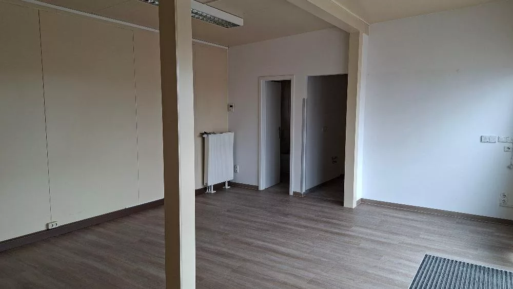 Ansicht Verkaufsraum Blick zu den Nebenräumen