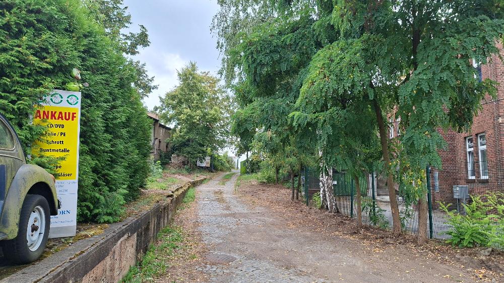 Zufahrt von der Graßdorfer Straße