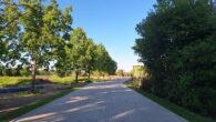 Wohnbaugrundstück am ruhigen Ortsrand von Taucha / Ortsteil Plösitz - Zufahrtsstraße als Privatstraße