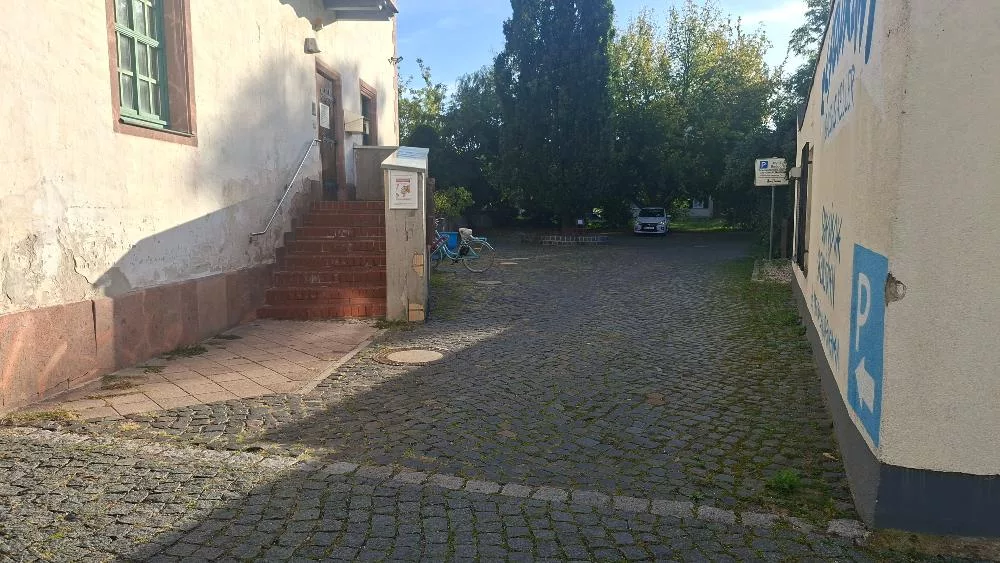 Zufahrt zum Grundstück